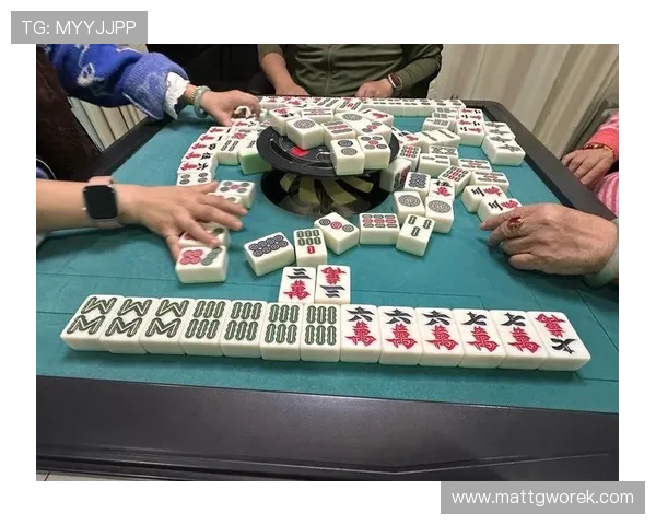 星空娱乐棋牌：在星空的陪伴中体验最真实的棋牌对战，开启属于你的星空娱乐时光