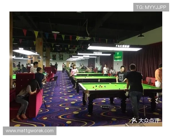 星空棋牌：夜晚星空陪伴下的休闲娱乐首选