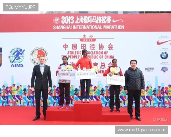 满冠官方注重用户体验，提供专业的售后服务与运动咨询